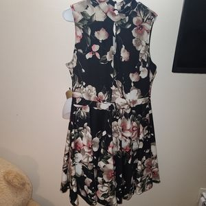 FTF cocktail dress. Flower. Black.